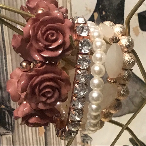 New 5 Piece Fashion Stretch Bracelet Set Mauve - Picture 11 of 16